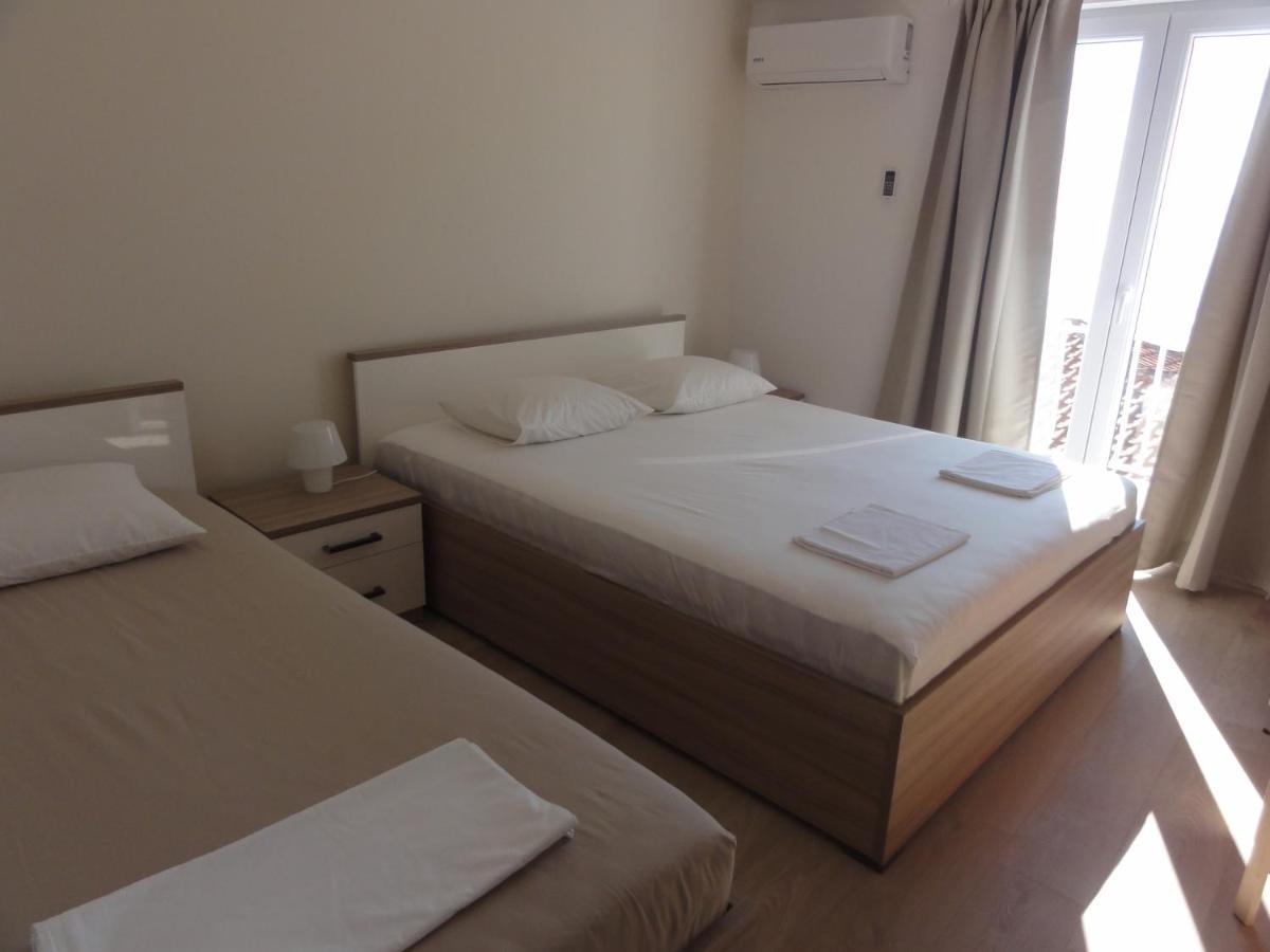 Apartmani Lara Gradac  Exteriér fotografie