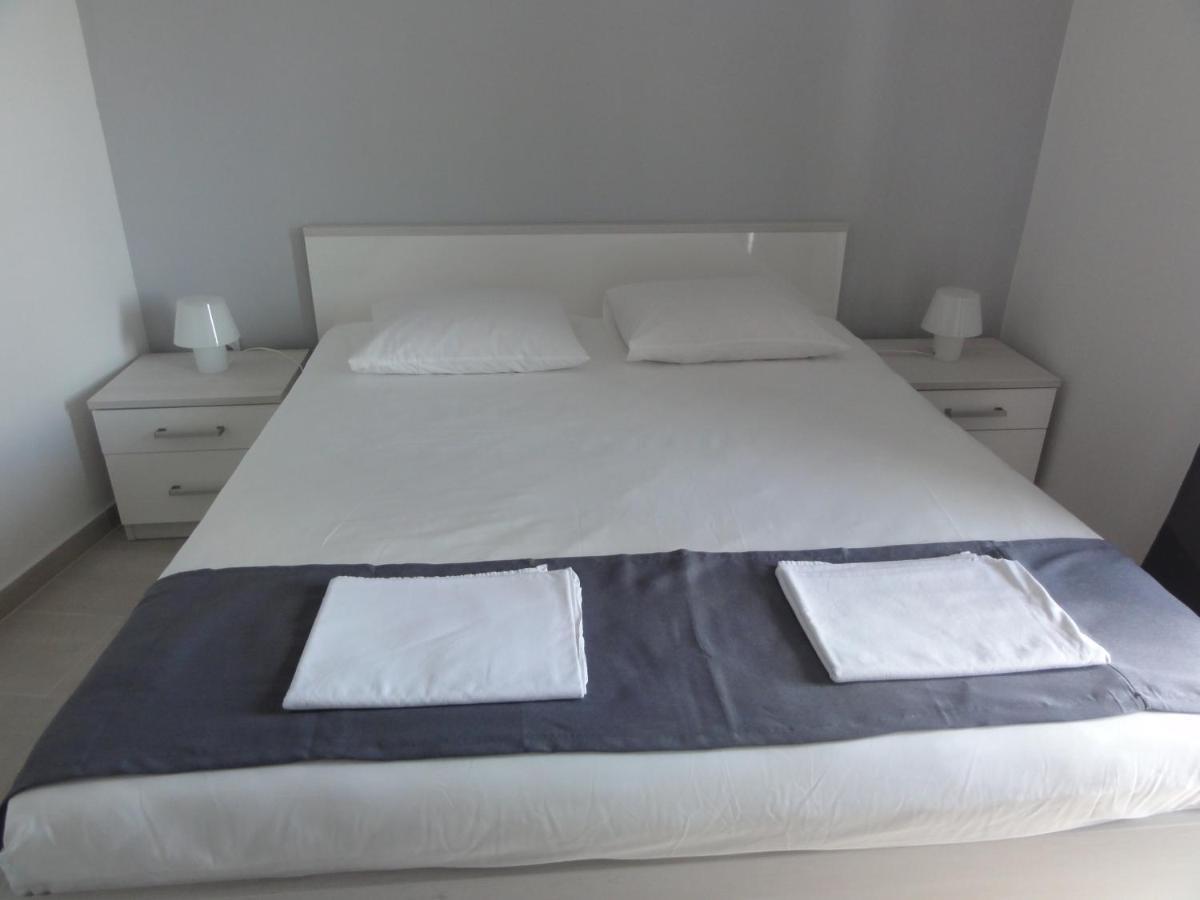 Apartmani Lara Gradac  Exteriér fotografie