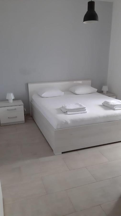 Apartmani Lara Gradac  Exteriér fotografie